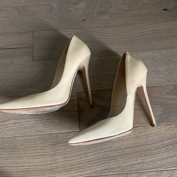 Jimmy Choo Nude Anouk Nude Pump Heels - Picture 5 of 6
